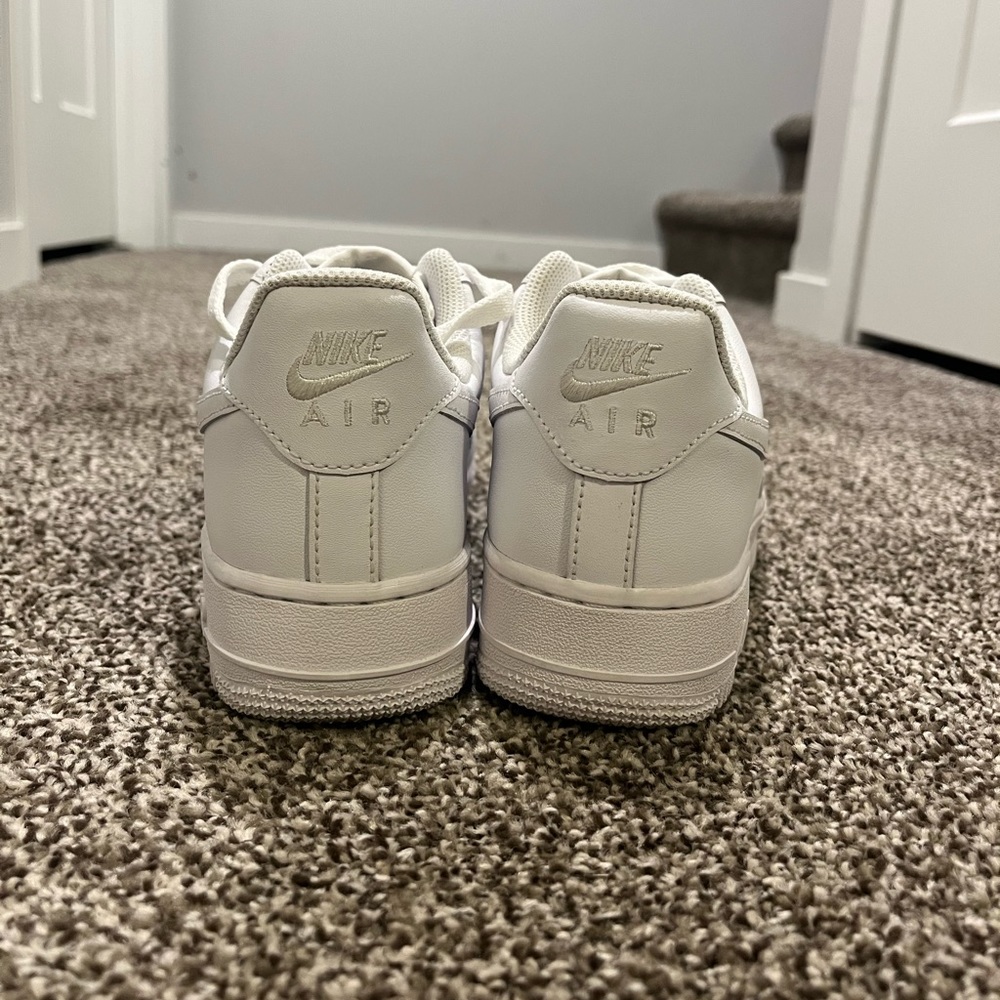 Nike Air Force 1 - Picture 3 of 4